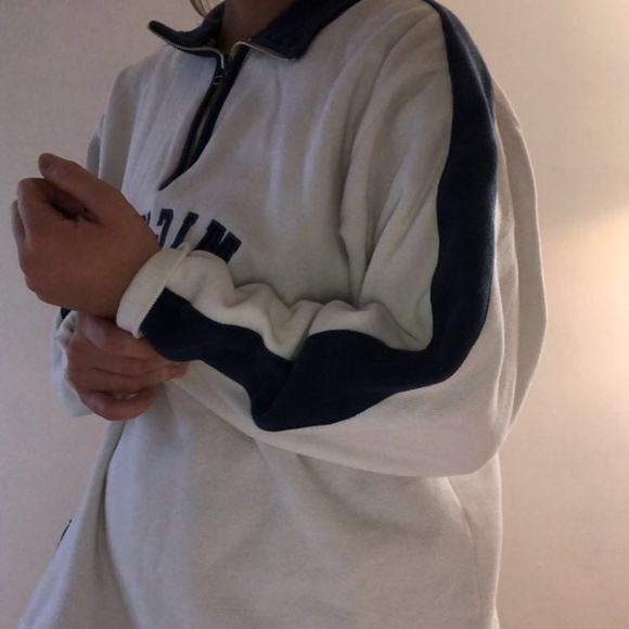 Authentic Mickey Sweater - Picture 3 of 11